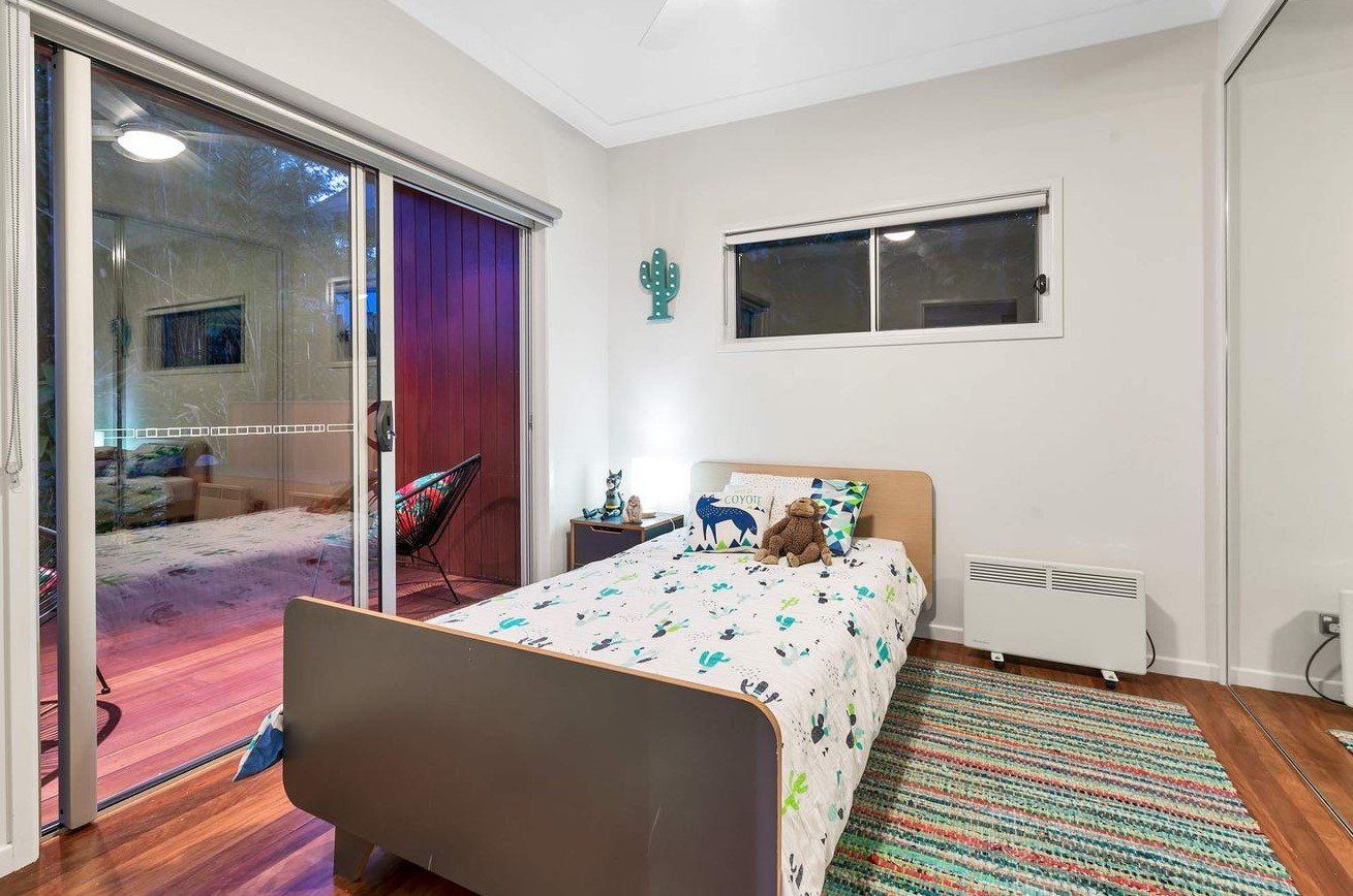 24 Sunvalley Drive ASHMORE 9
