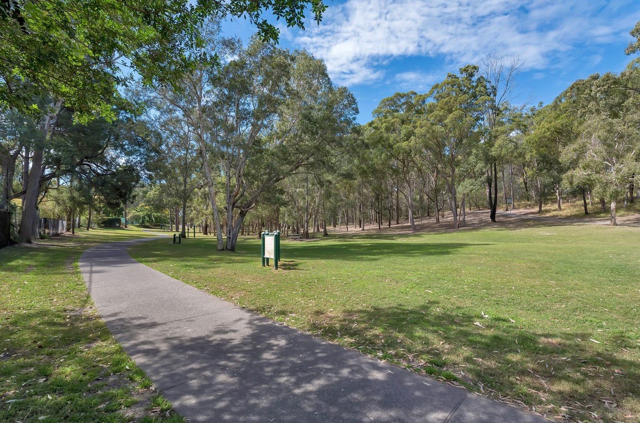 24 Sunvalley Drive ASHMORE 23