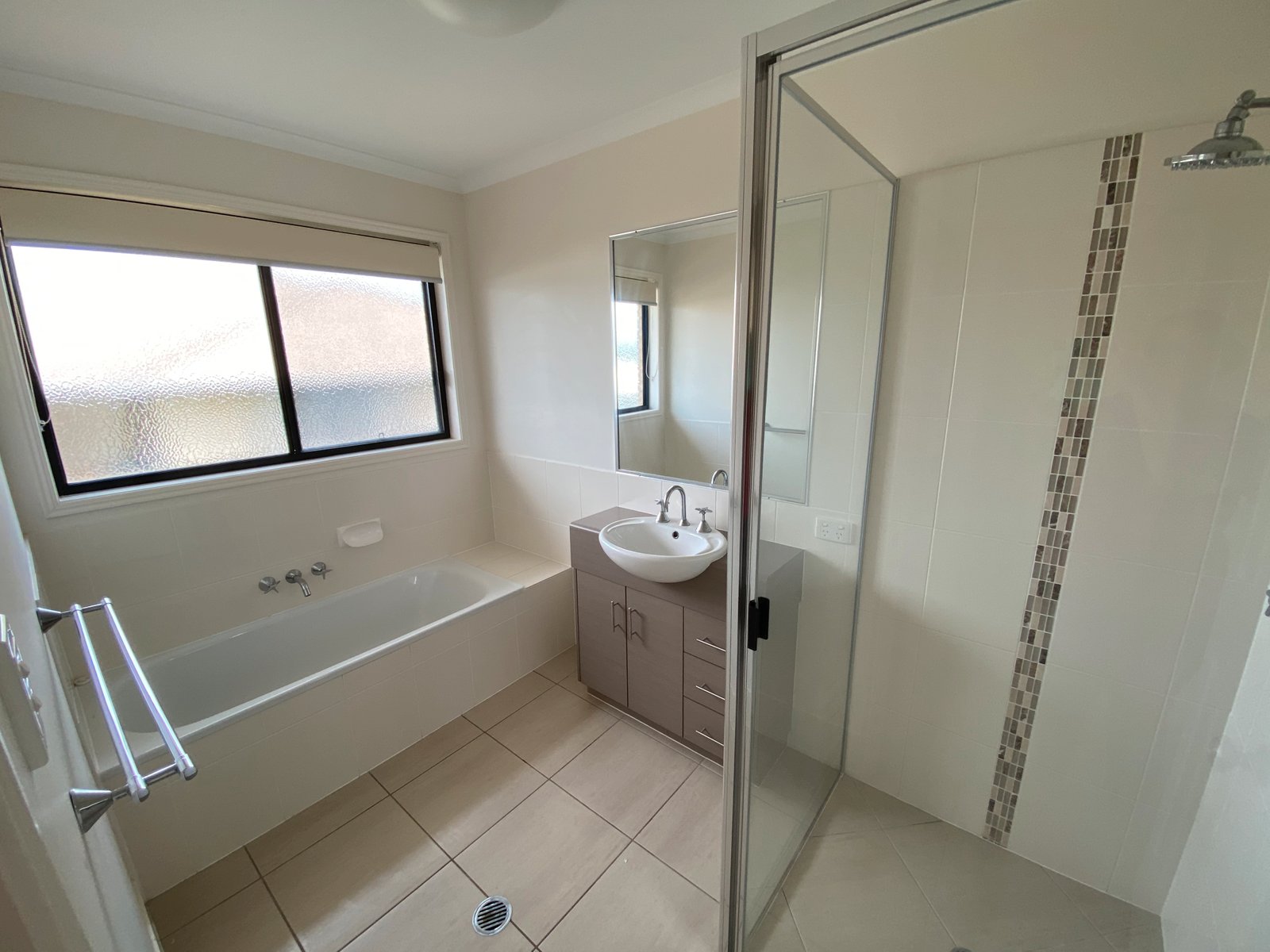 24 SURITA Court BOYNE ISLAND 3