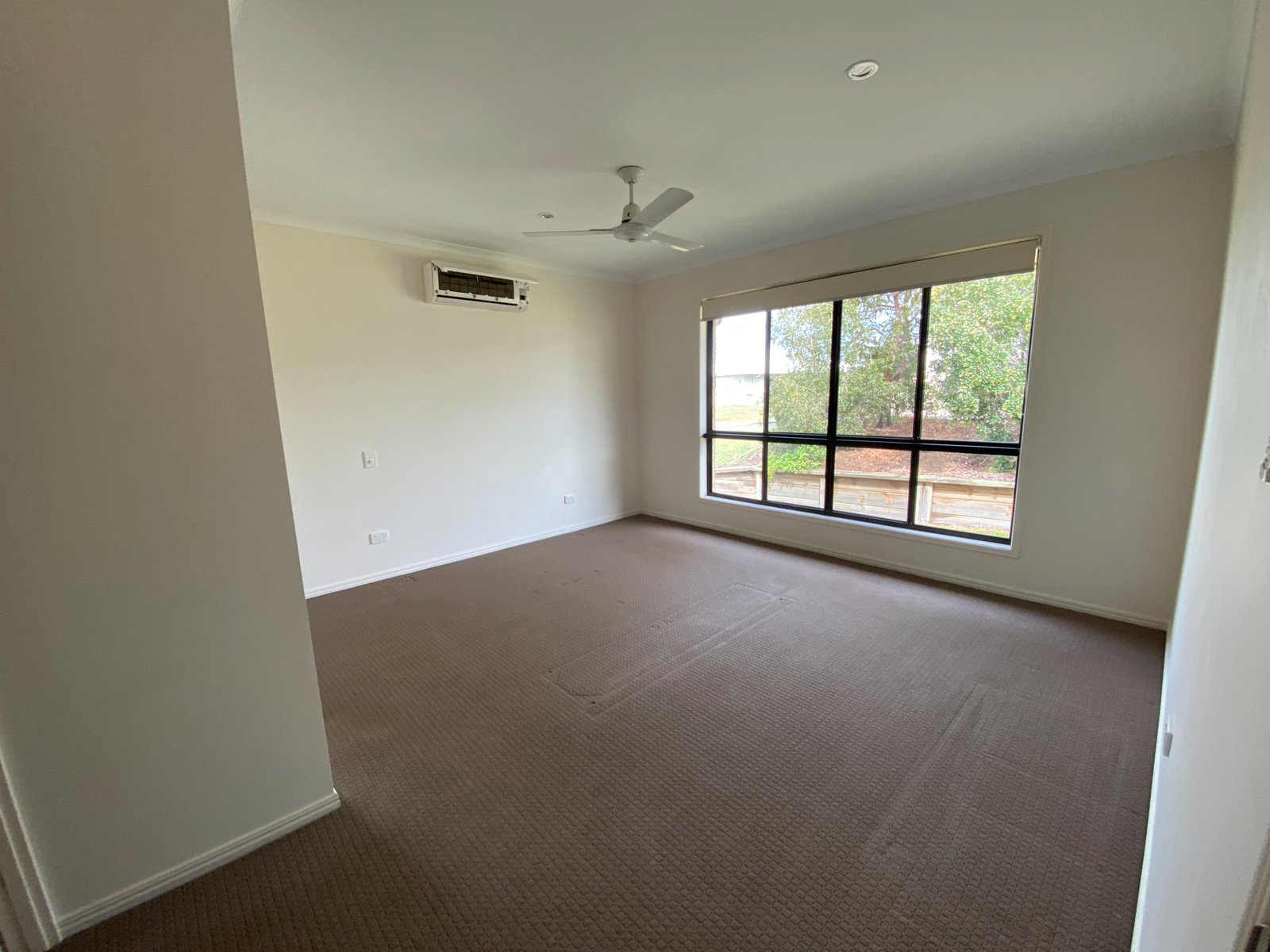 24 SURITA Court BOYNE ISLAND 9