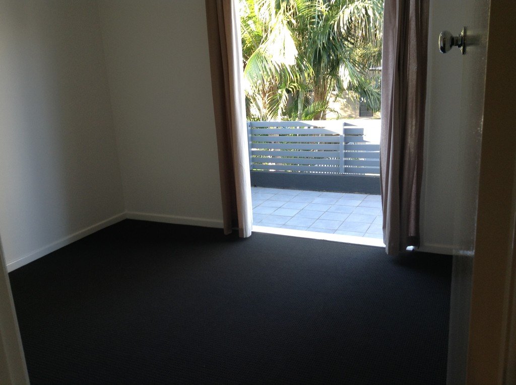 24 Tahiti Avenue PALM BEACH 12