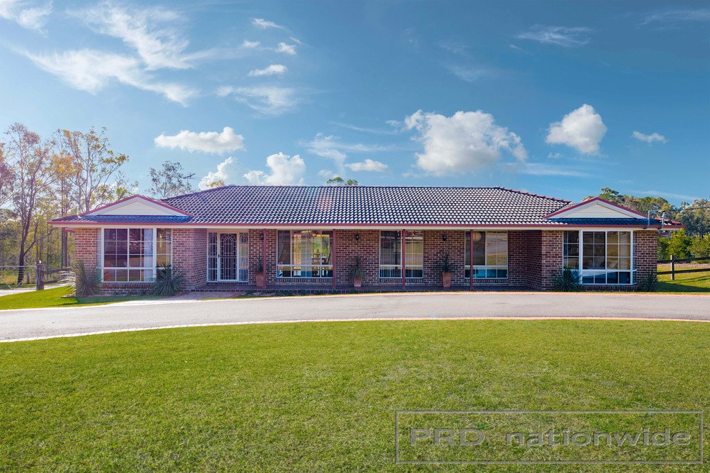 24 Tamburlaine Court BRANXTON 1