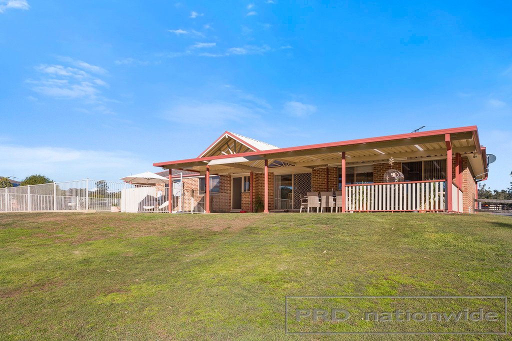 24 Tamburlaine Court BRANXTON 22