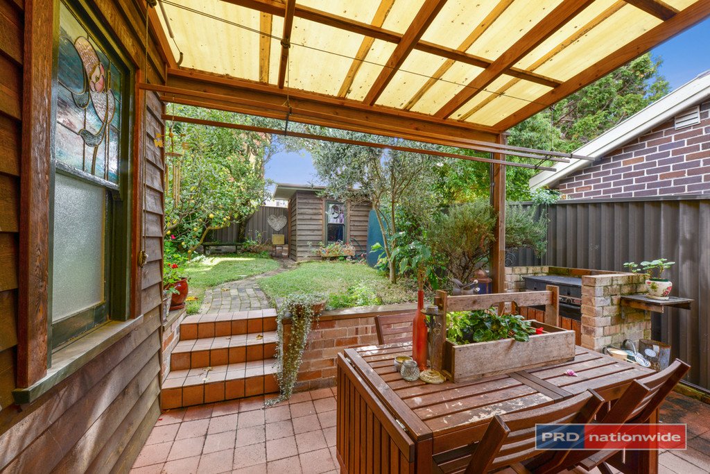 24 Taylor Street KOGARAH 2