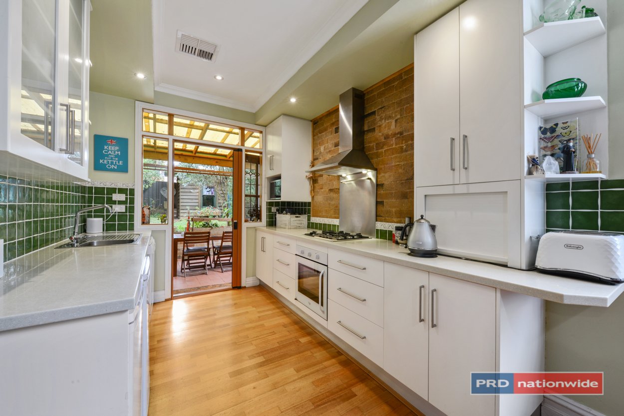 24 Taylor Street KOGARAH 3