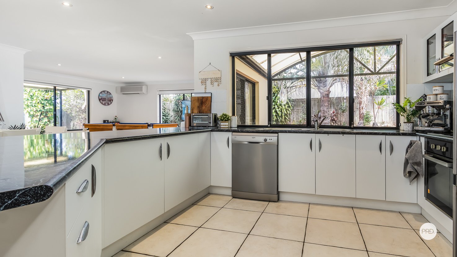 24 THE RAMPART  REDLAND BAY 10