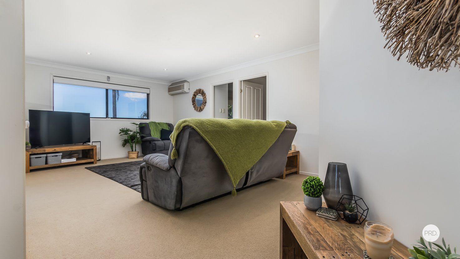 24 THE RAMPART  REDLAND BAY 17