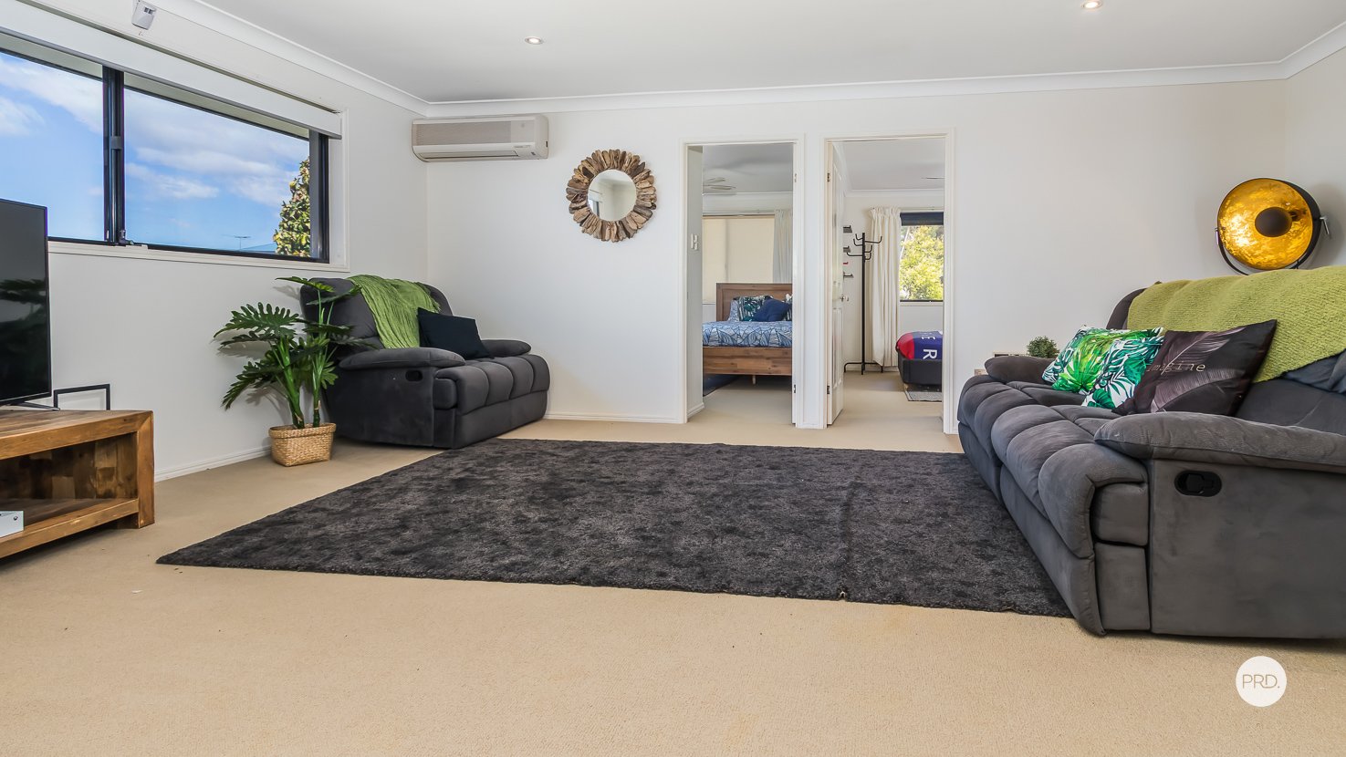 24 THE RAMPART  REDLAND BAY 18