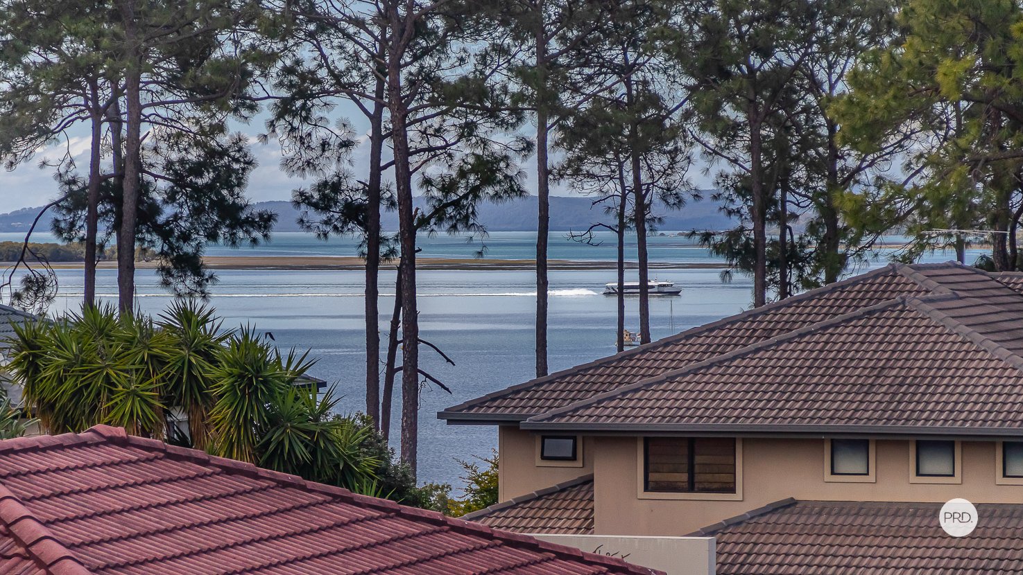 24 THE RAMPART  REDLAND BAY 8