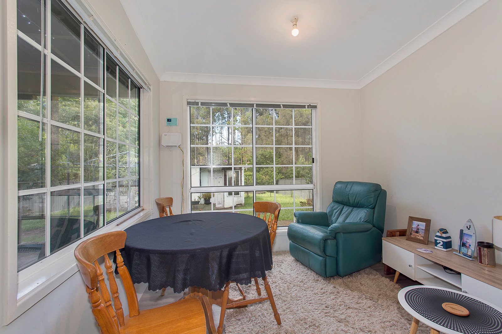 24 Thomas Street JOHNS RIVER 11