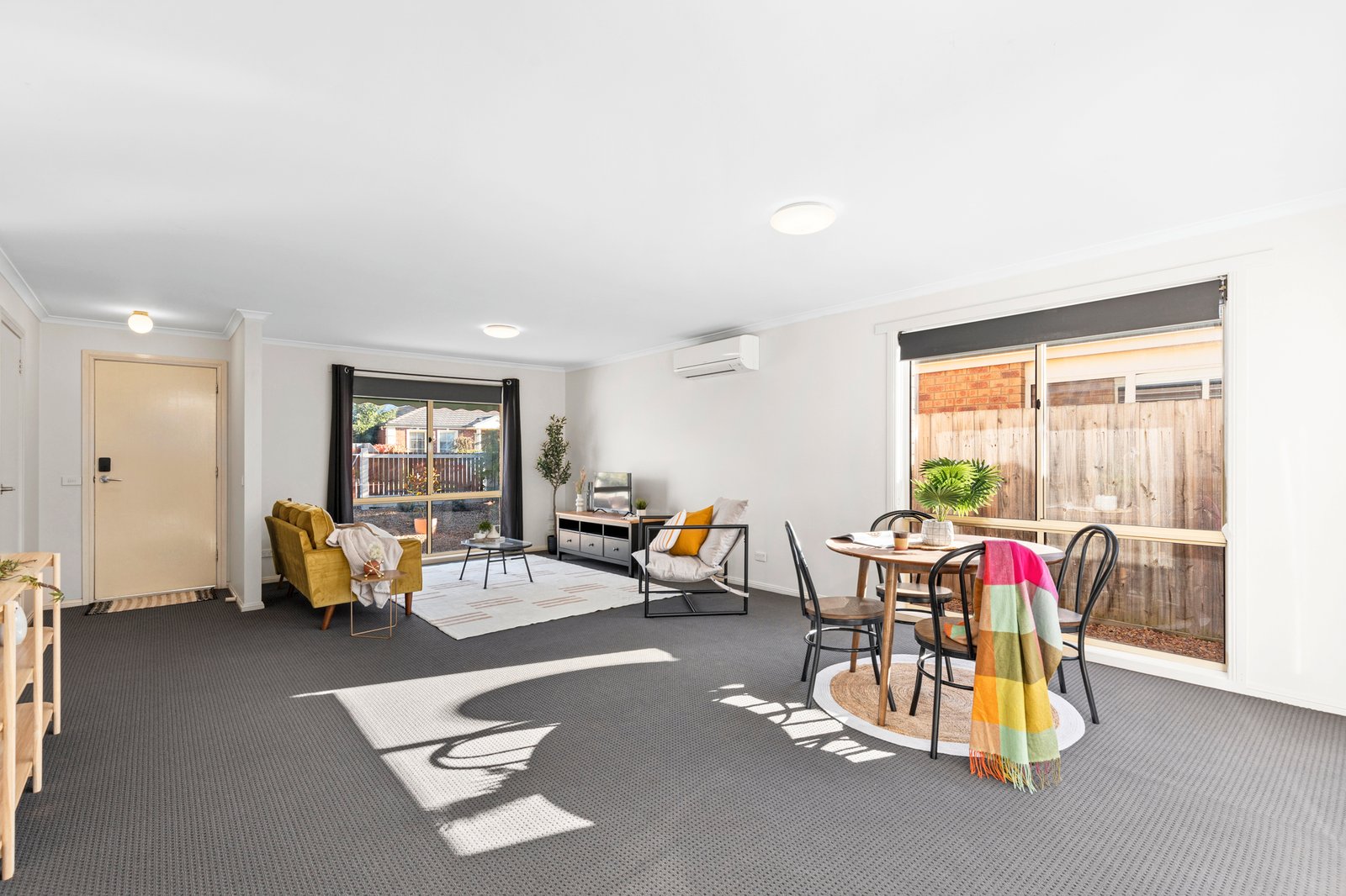 Gallery: 2/4 Thorogood Court