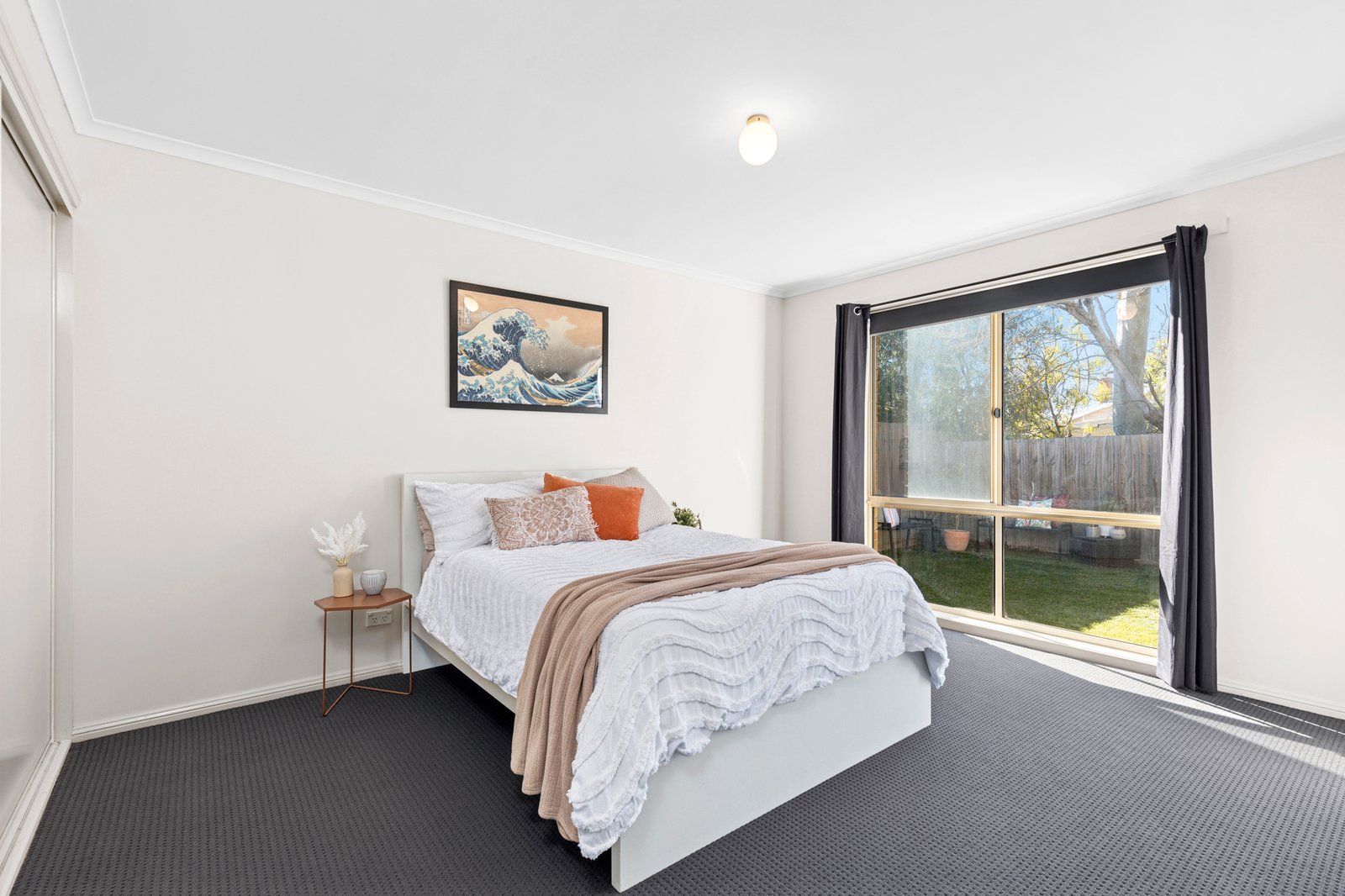 Gallery: 2/4 Thorogood Court