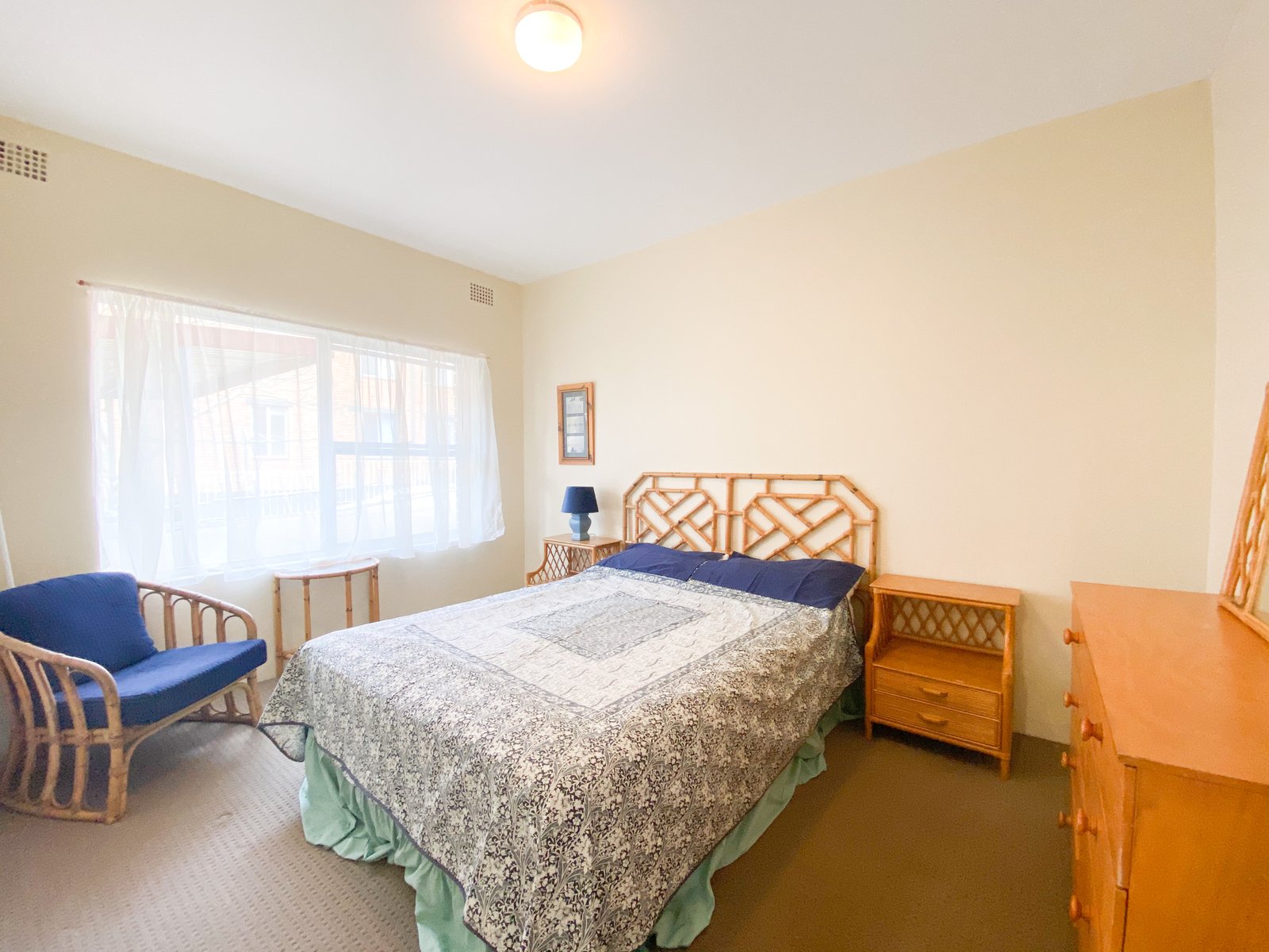 2/4 Thurlow Avenue NELSON BAY 4