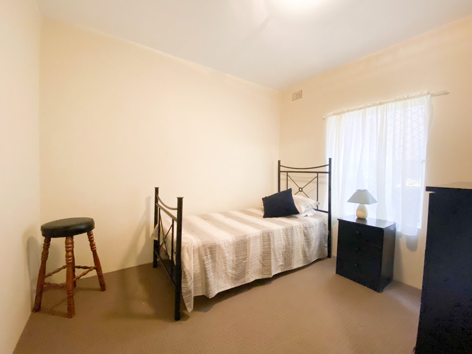 2/4 Thurlow Avenue NELSON BAY 5