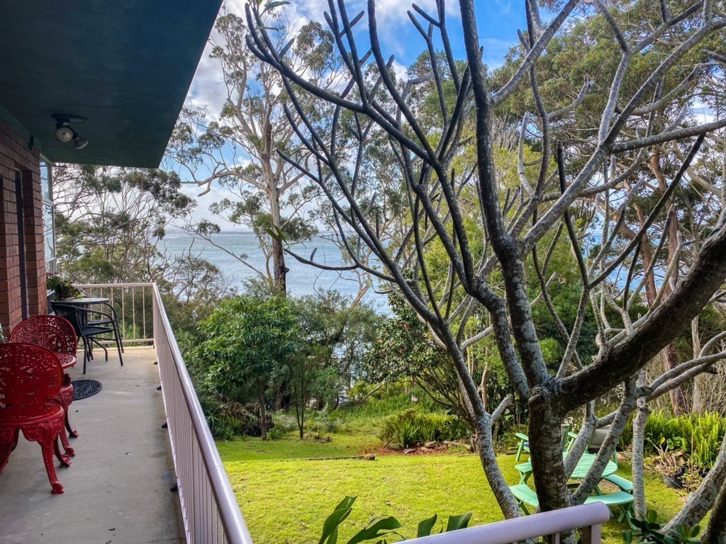 2/4 Thurlow Avenue NELSON BAY 8