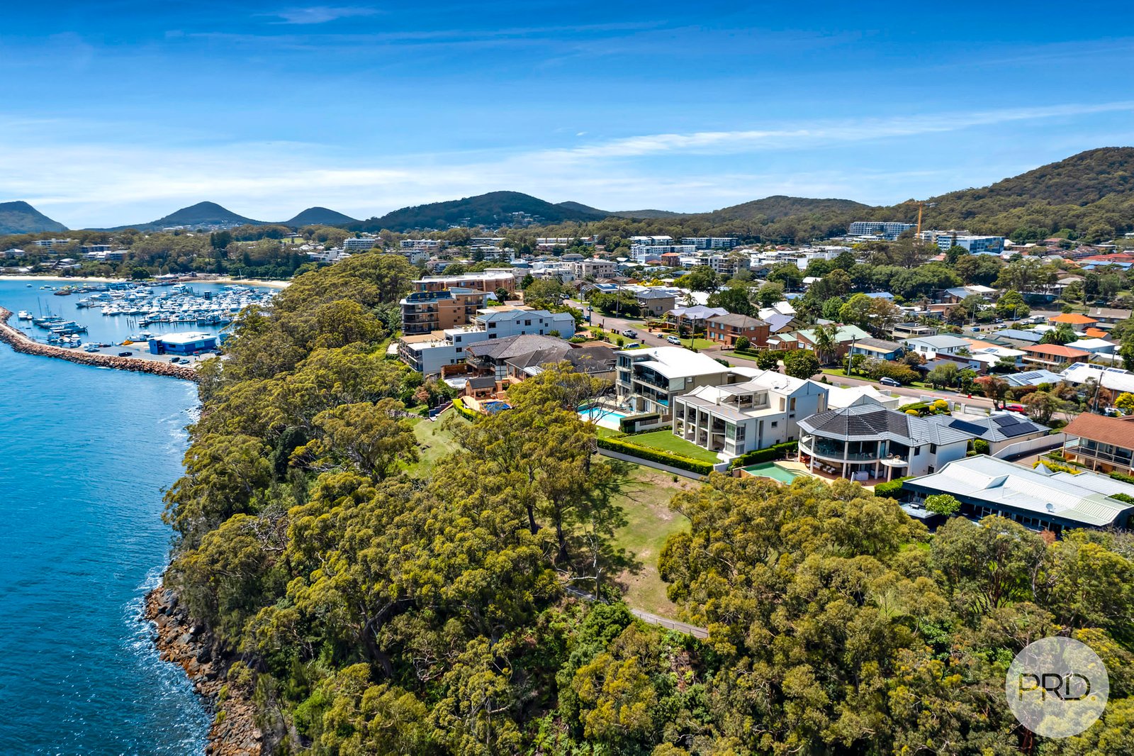 24 Thurlow Avenue NELSON BAY 19