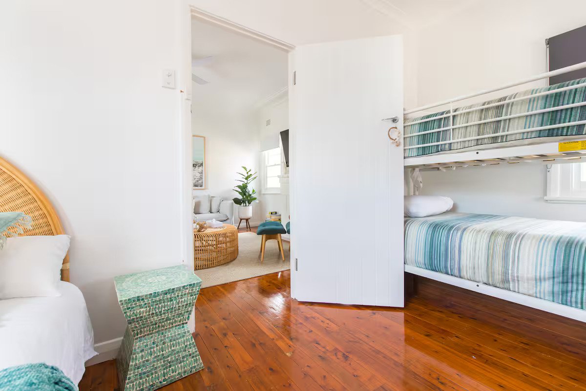 24 Tomaree Road SHOAL BAY 9