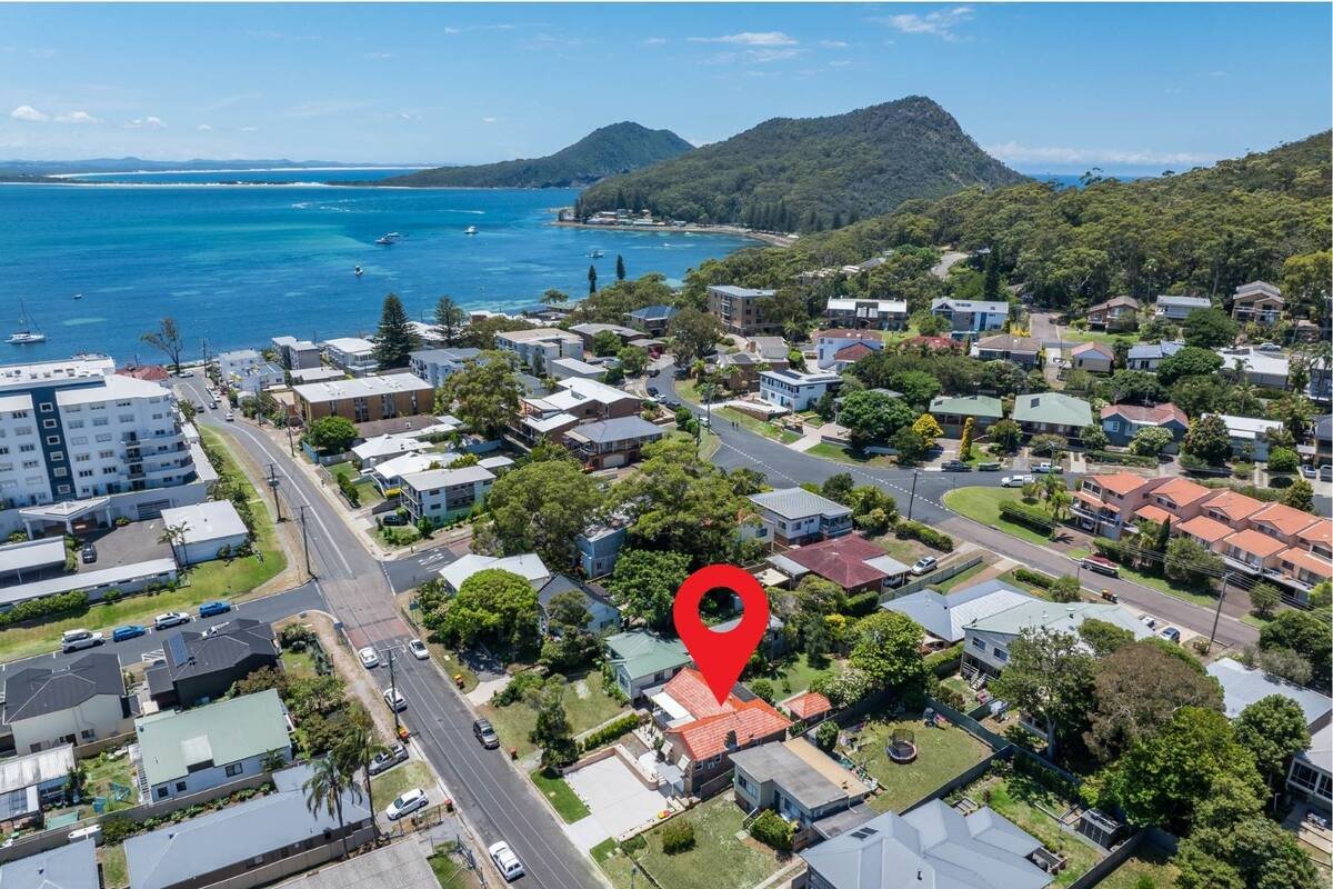 24 Tomaree Road SHOAL BAY 24