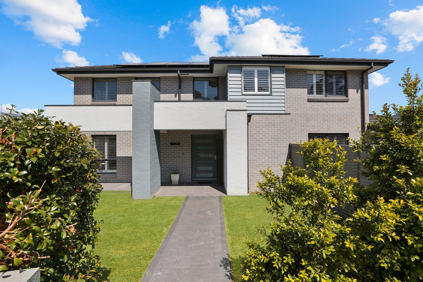 24 Tomerong Street TULLIMBAR 2