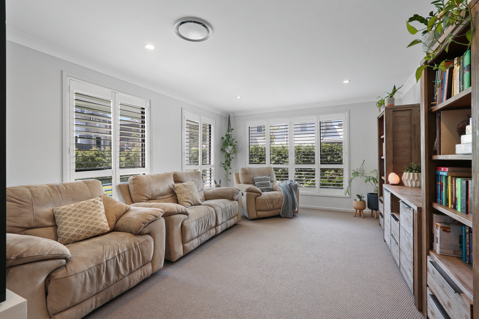 24 Tomerong Street TULLIMBAR 5