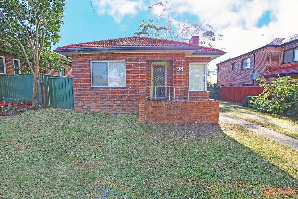 24 Tower Street REVESBY 2