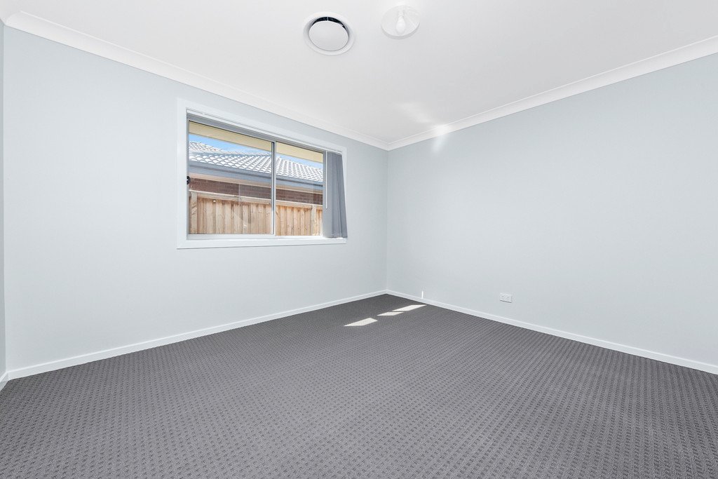 24 Triller Street ABERGLASSLYN 9