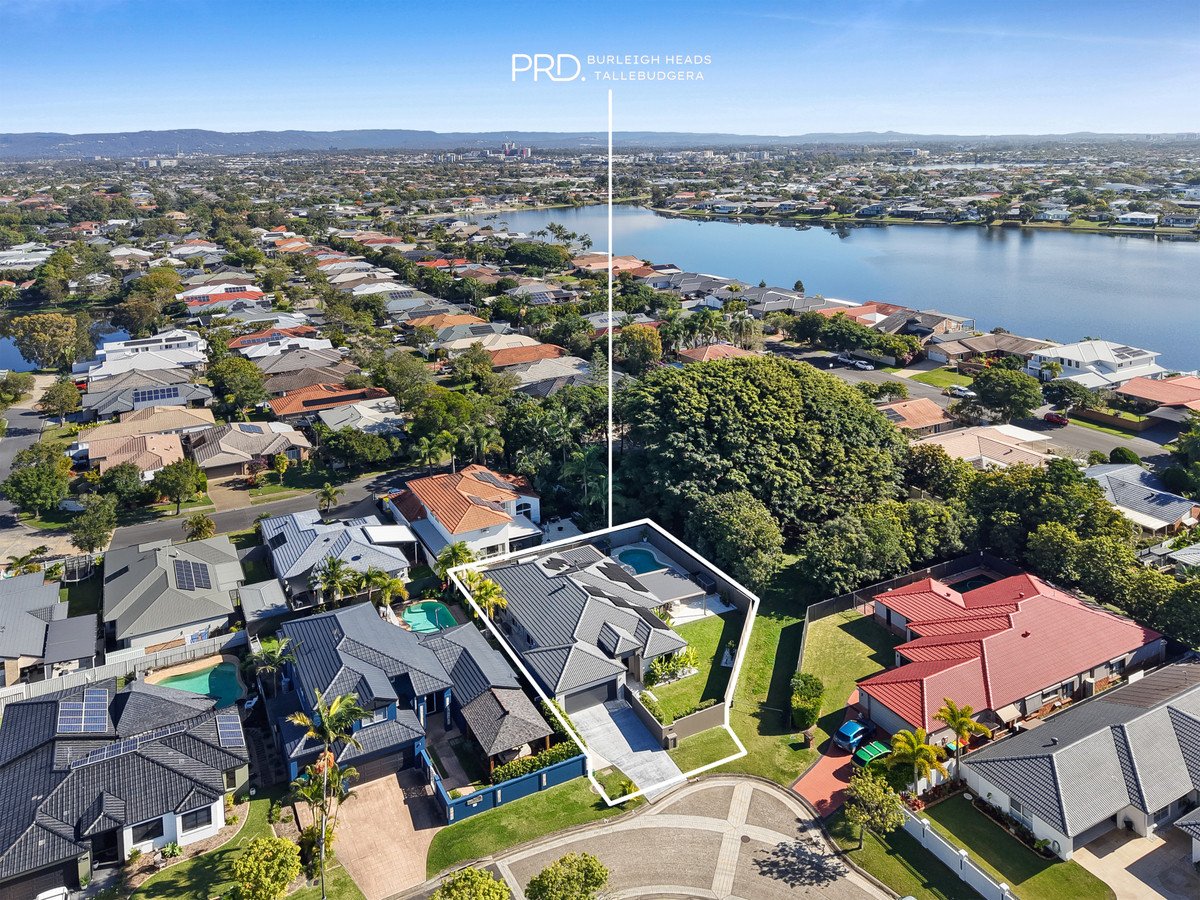 24 Tropicana Circuit Burleigh Waters 1