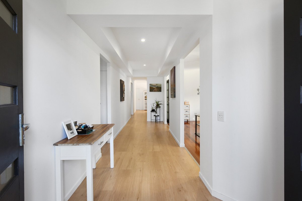 24 Tropicana Circuit Burleigh Waters 3