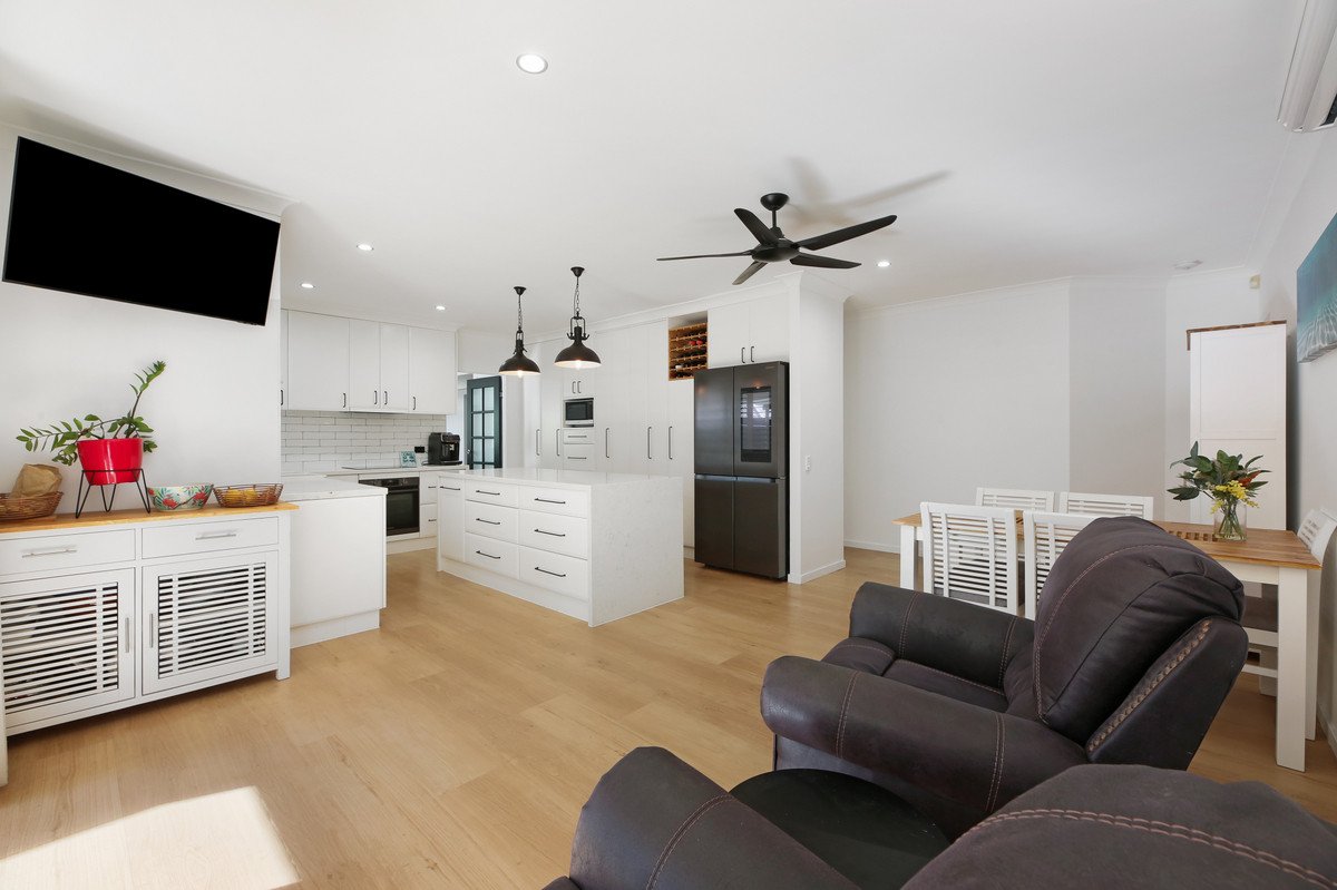 24 Tropicana Circuit Burleigh Waters 20