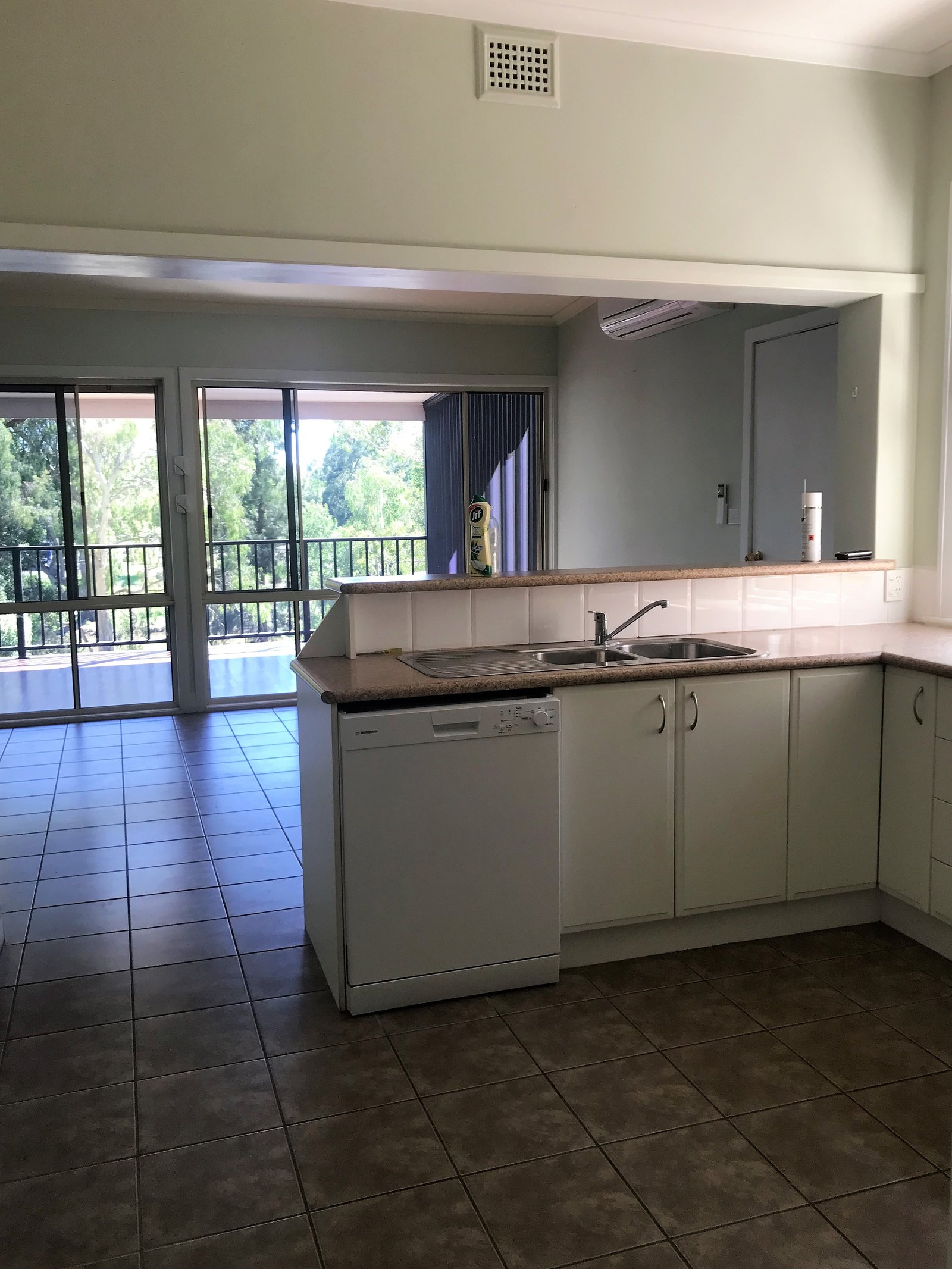 24 Tumut Street GUNDAGAI 6