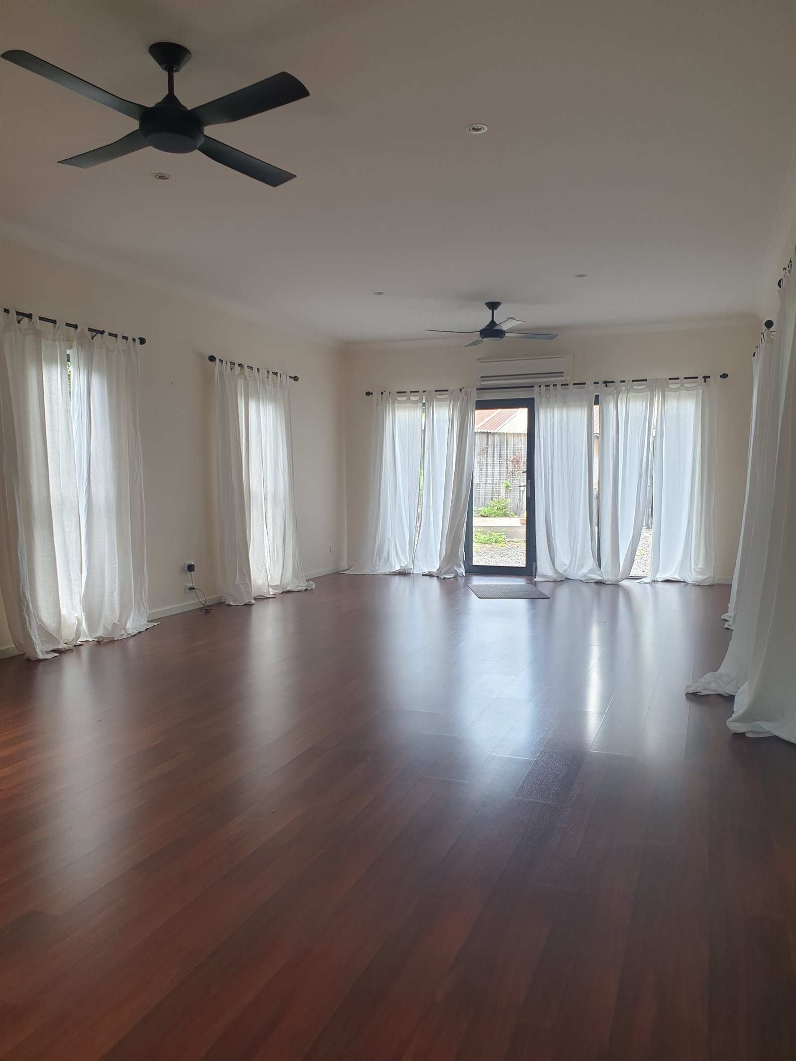 24 Tumut Street TUMUT 2