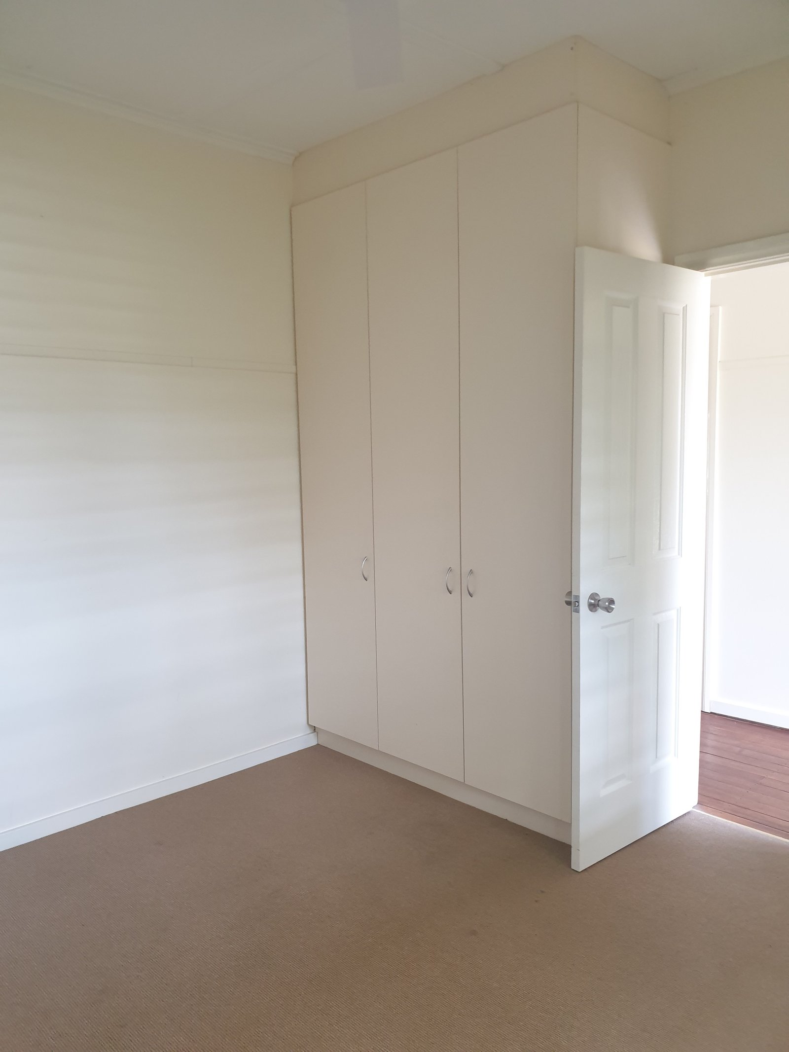 24 Tumut Street TUMUT 8