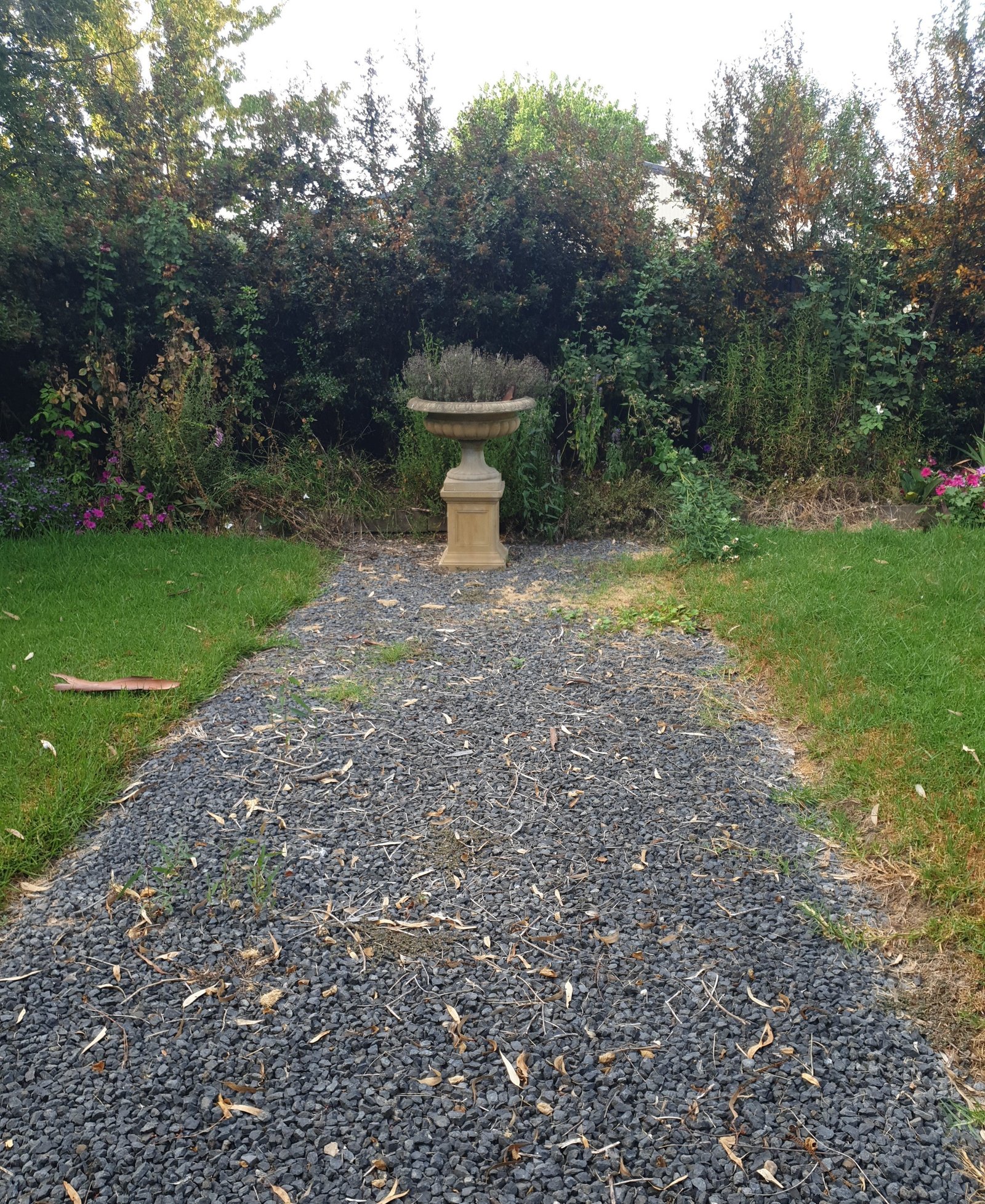 24 Tumut Street TUMUT 13