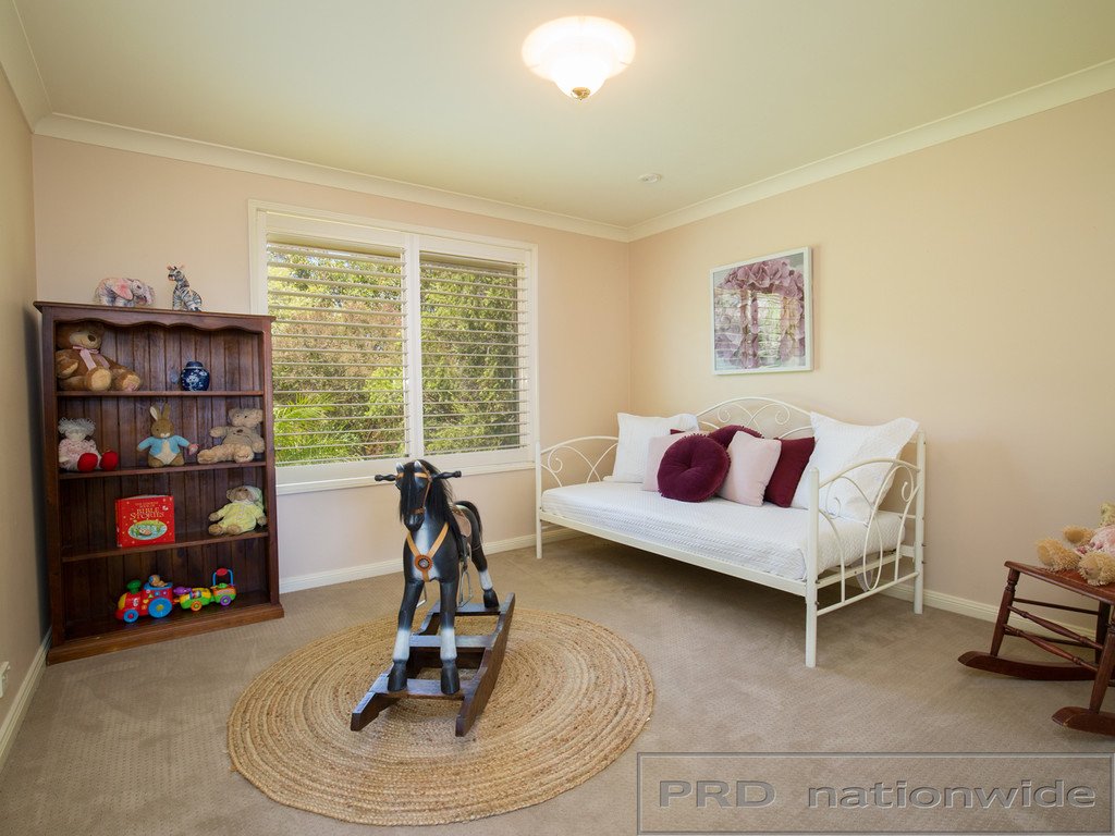 24 Turnbull Drive EAST MAITLAND 17
