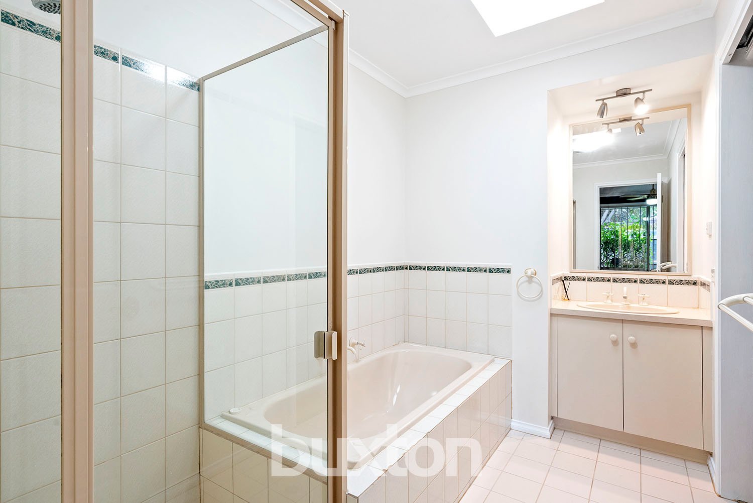Gallery: 2/4 Turner Road