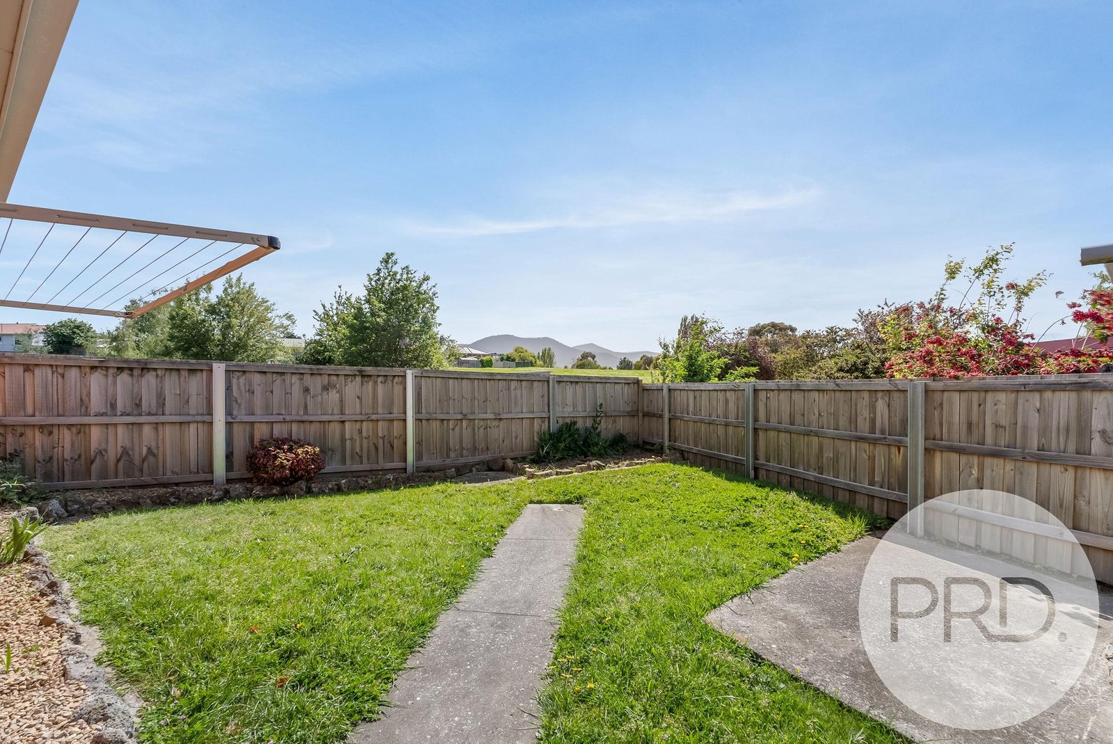 2/4 Verbena Place GLENORCHY 2