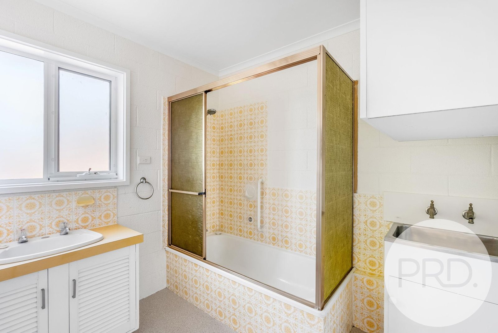 2/4 Verbena Place GLENORCHY 7