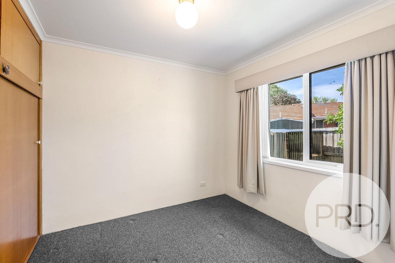 2/4 Verbena Place GLENORCHY 9