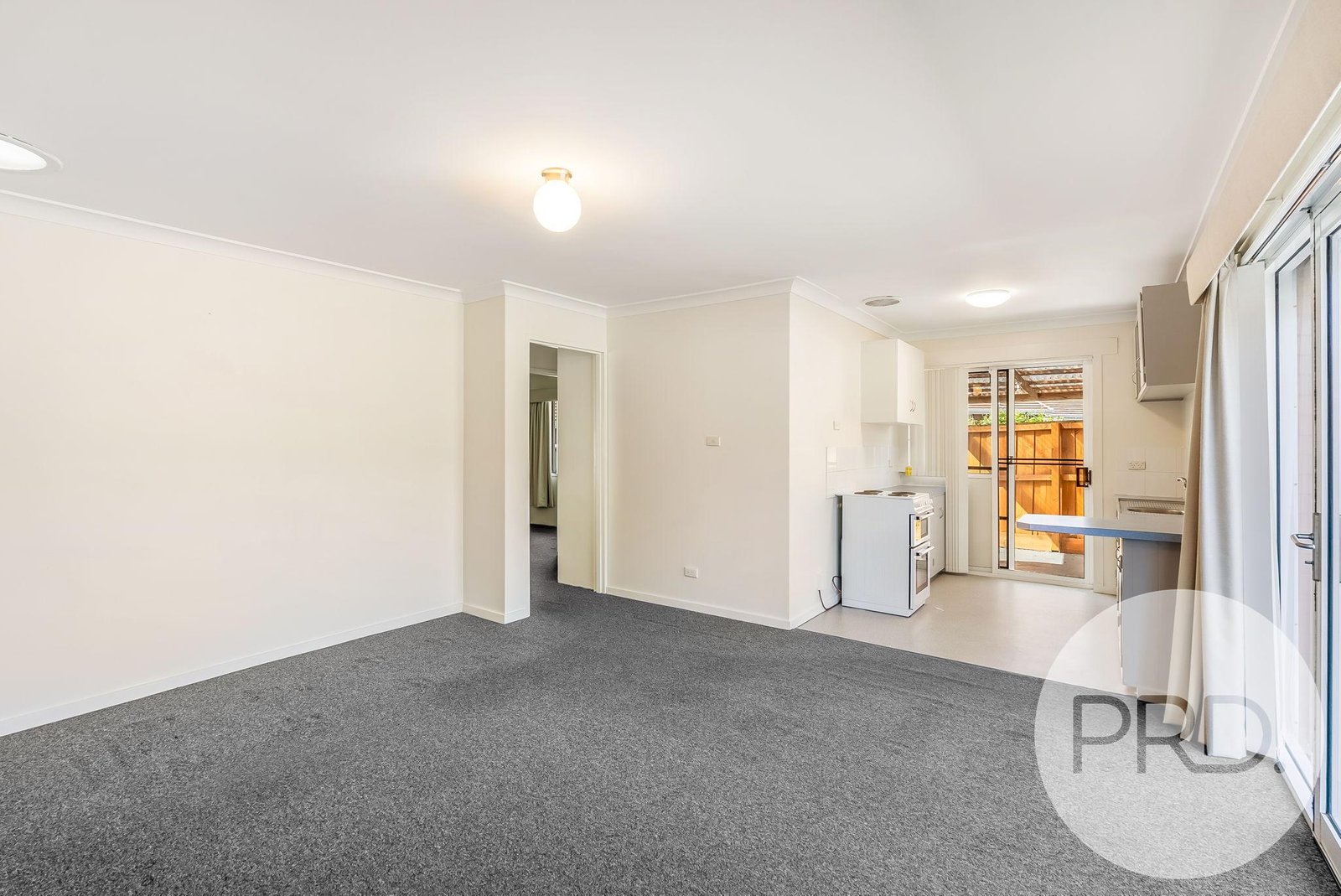 2/4 Verbena Place GLENORCHY 10