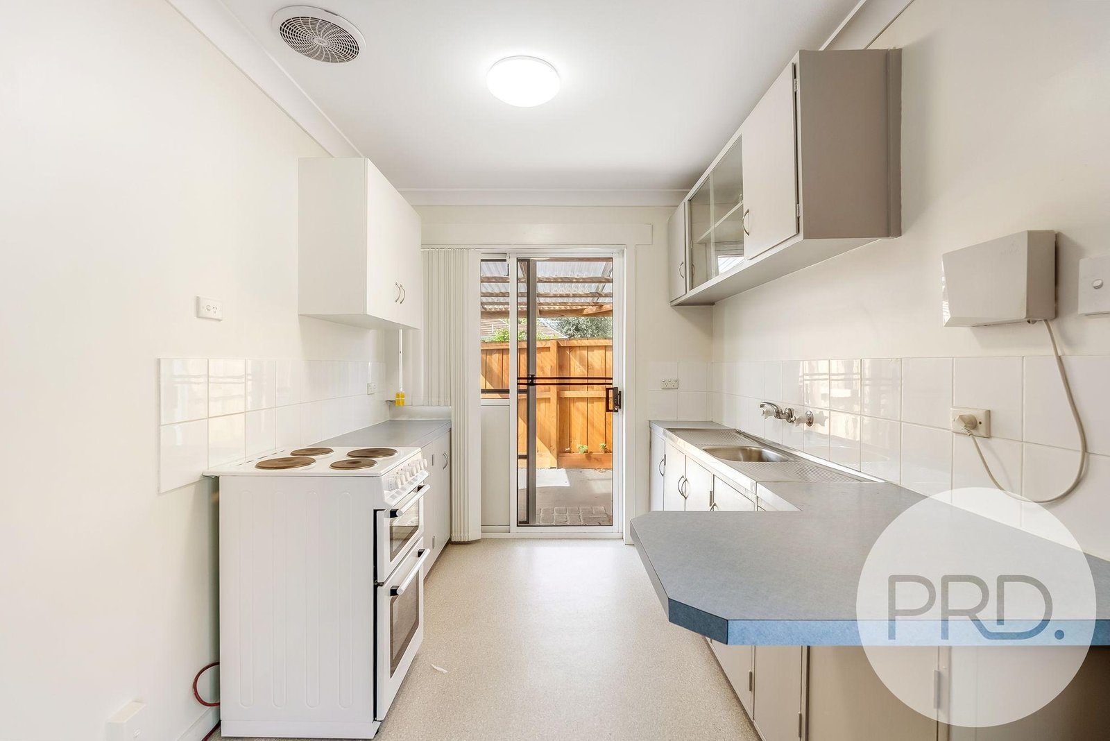 2/4 Verbena Place GLENORCHY 12