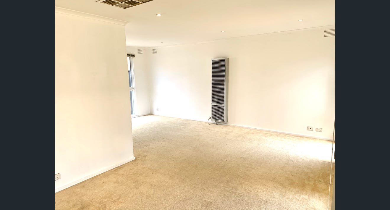 Gallery: 2/4 Vermay Avenue