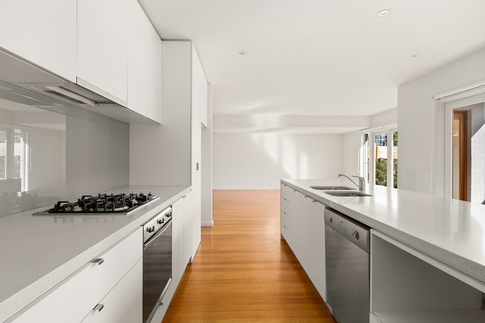 Gallery: 2/4 Viola Crescent