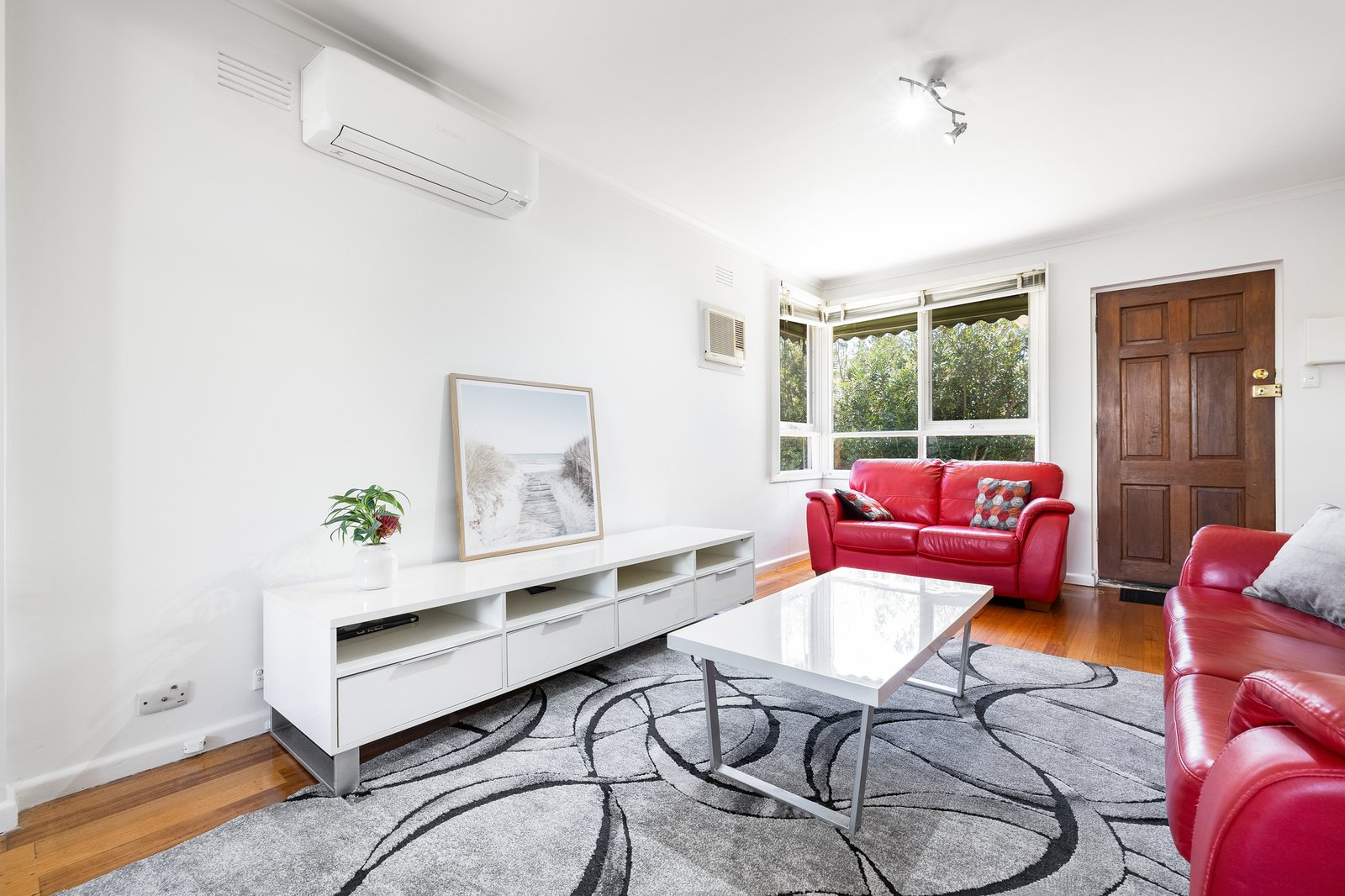 Gallery: 2/4 Vision Street
