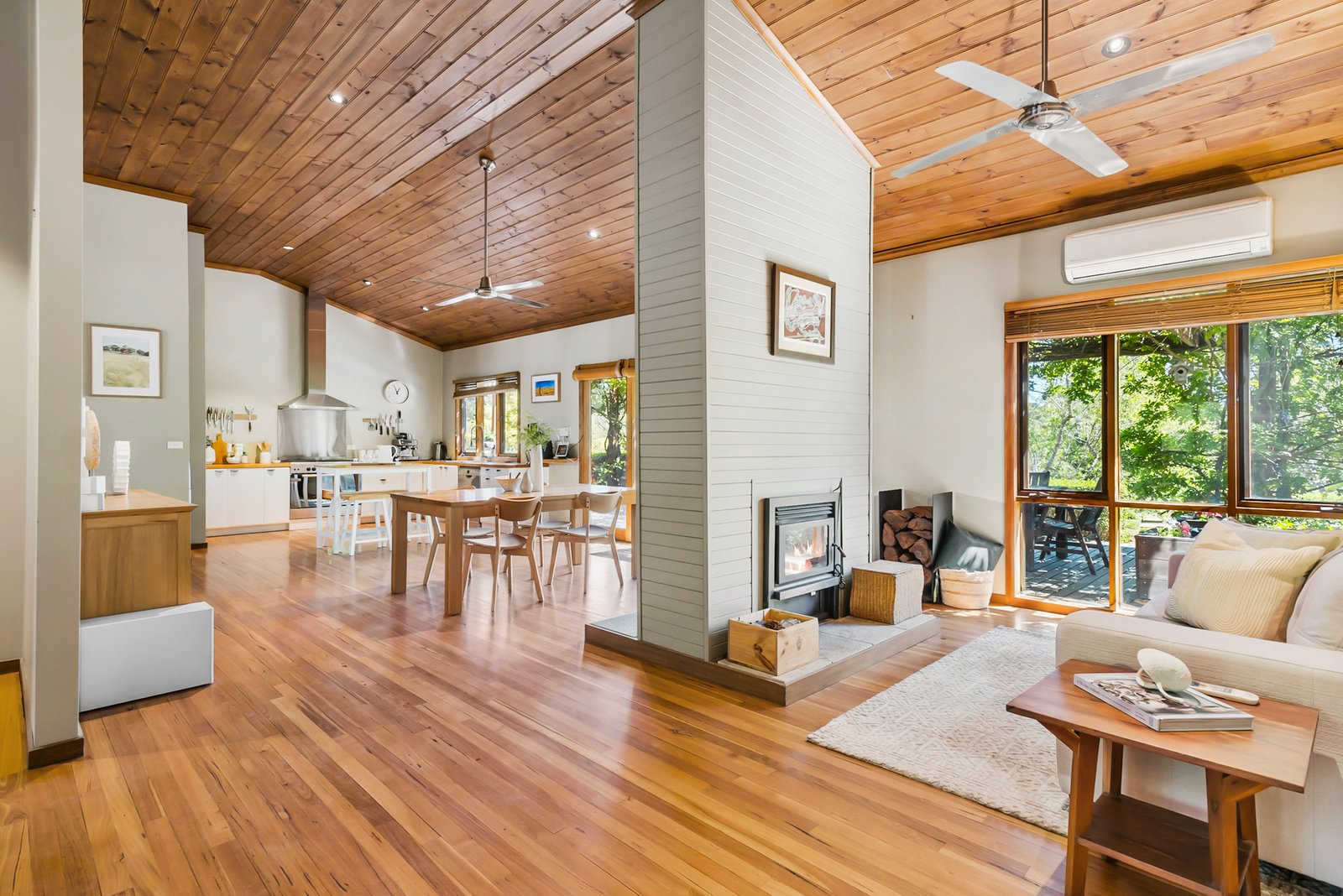 Real Estate and Property in 24 Walkers Road, Woodend, VIC