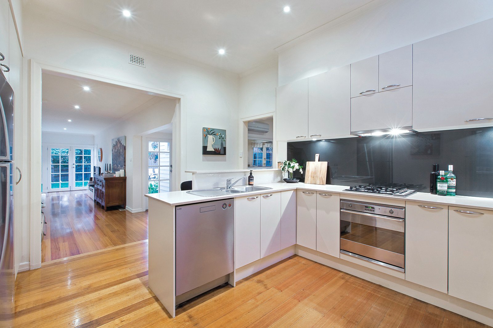 24 Wallace Road, Burwood, VIC