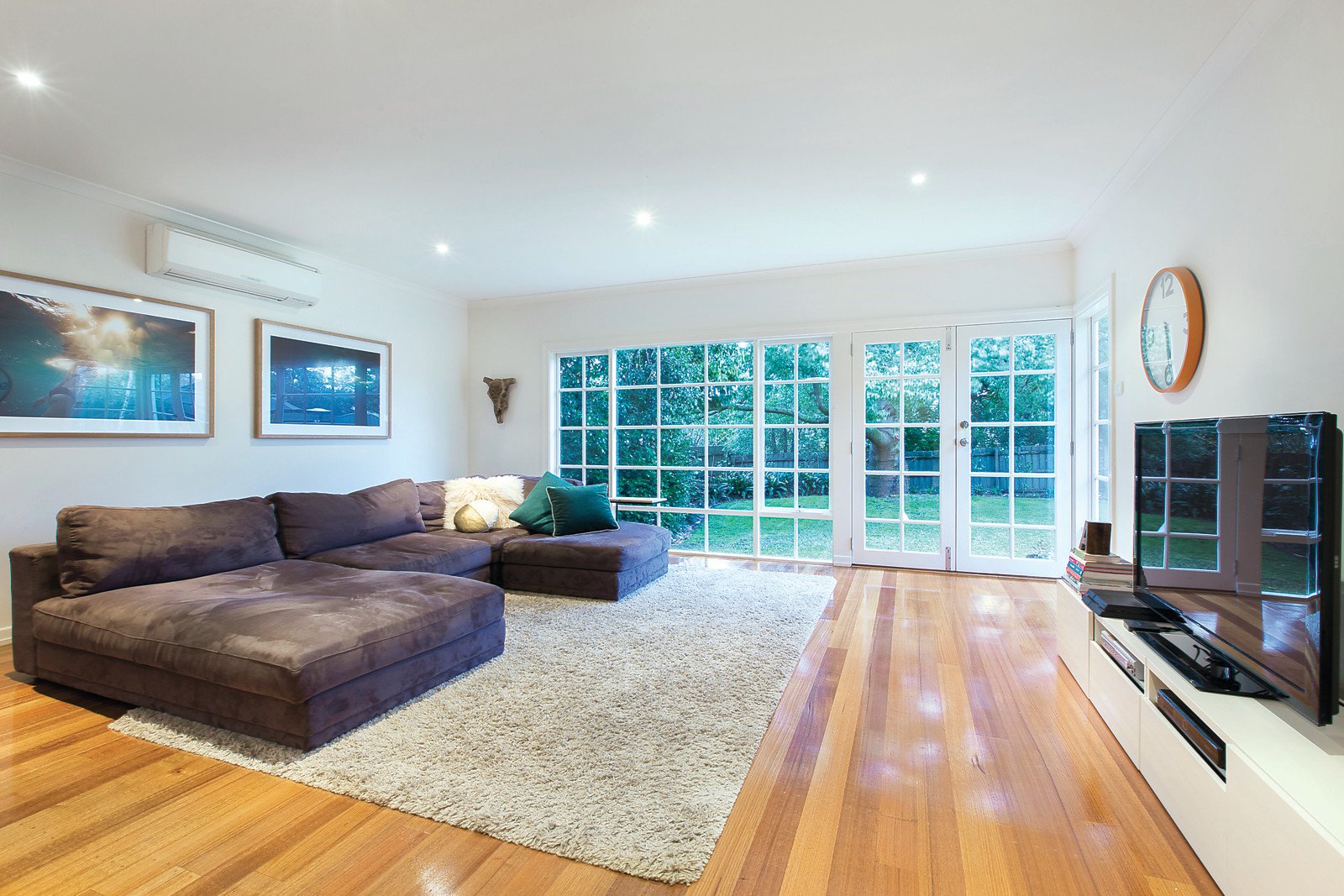 24 Wallace Road, Burwood, VIC