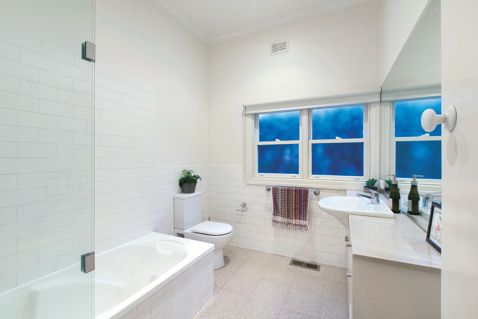 24 Wallace Road, Burwood, VIC