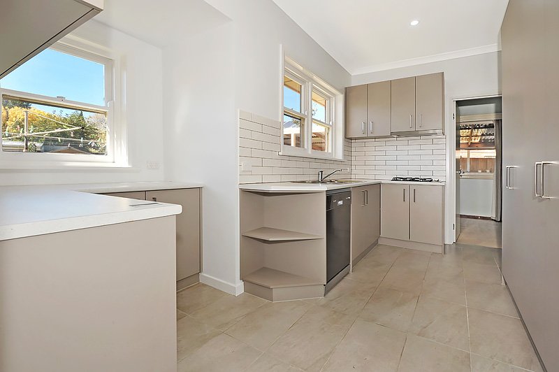 Gallery: 24 Waller Avenue