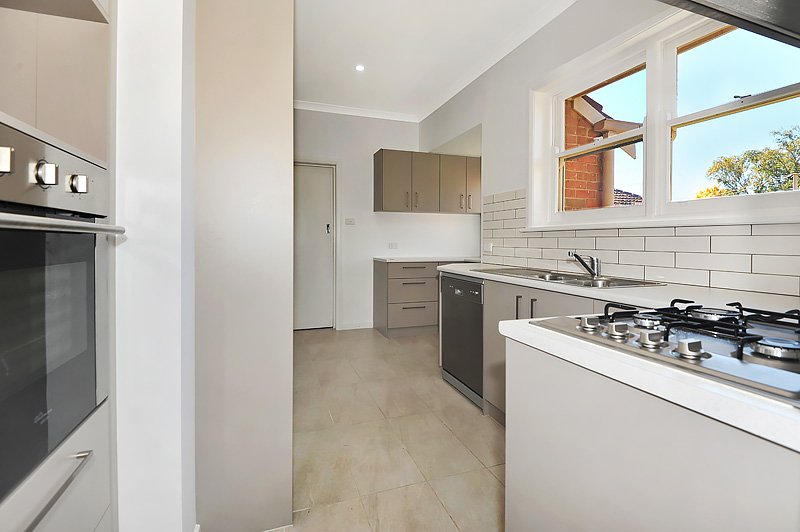 Gallery: 24 Waller Avenue