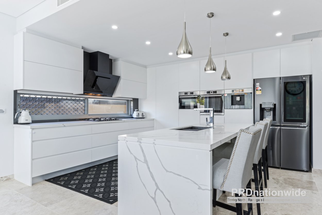 24 Warraba Street HURSTVILLE 4